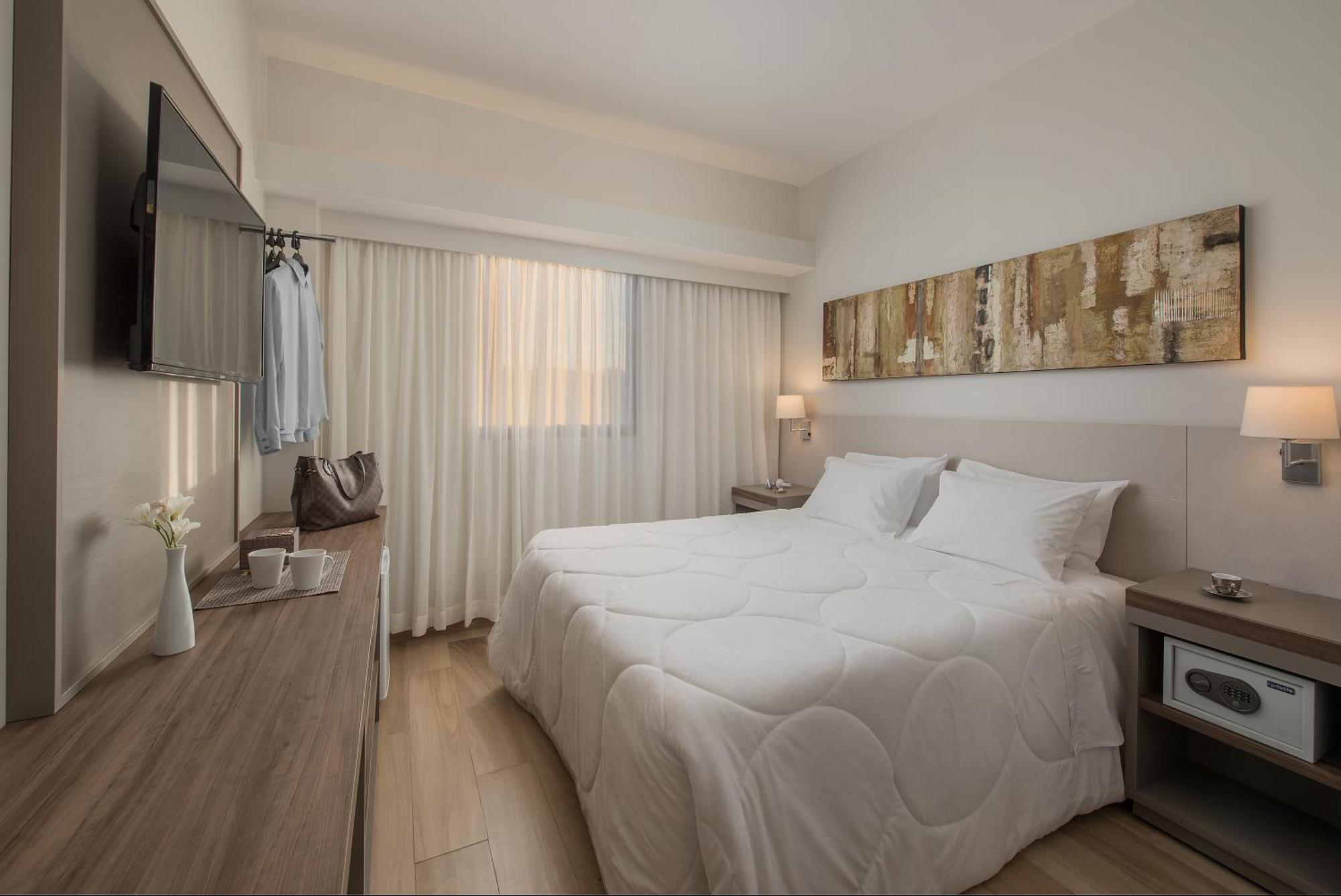 Luxo Superior Casal 1 Cama Queen,1689832689:JPEG